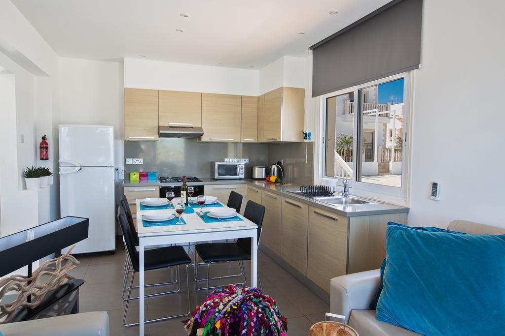 Nicholas Seaview Apartament Protaras